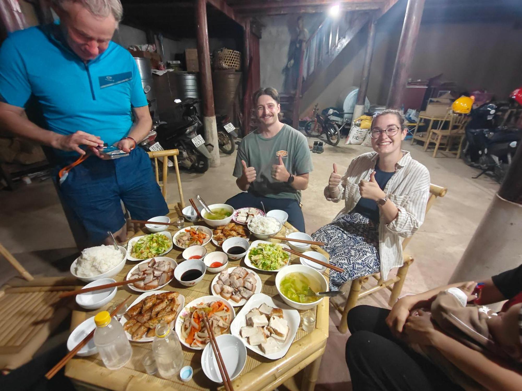 Nung An Homestay Quang Uyen Exterior photo